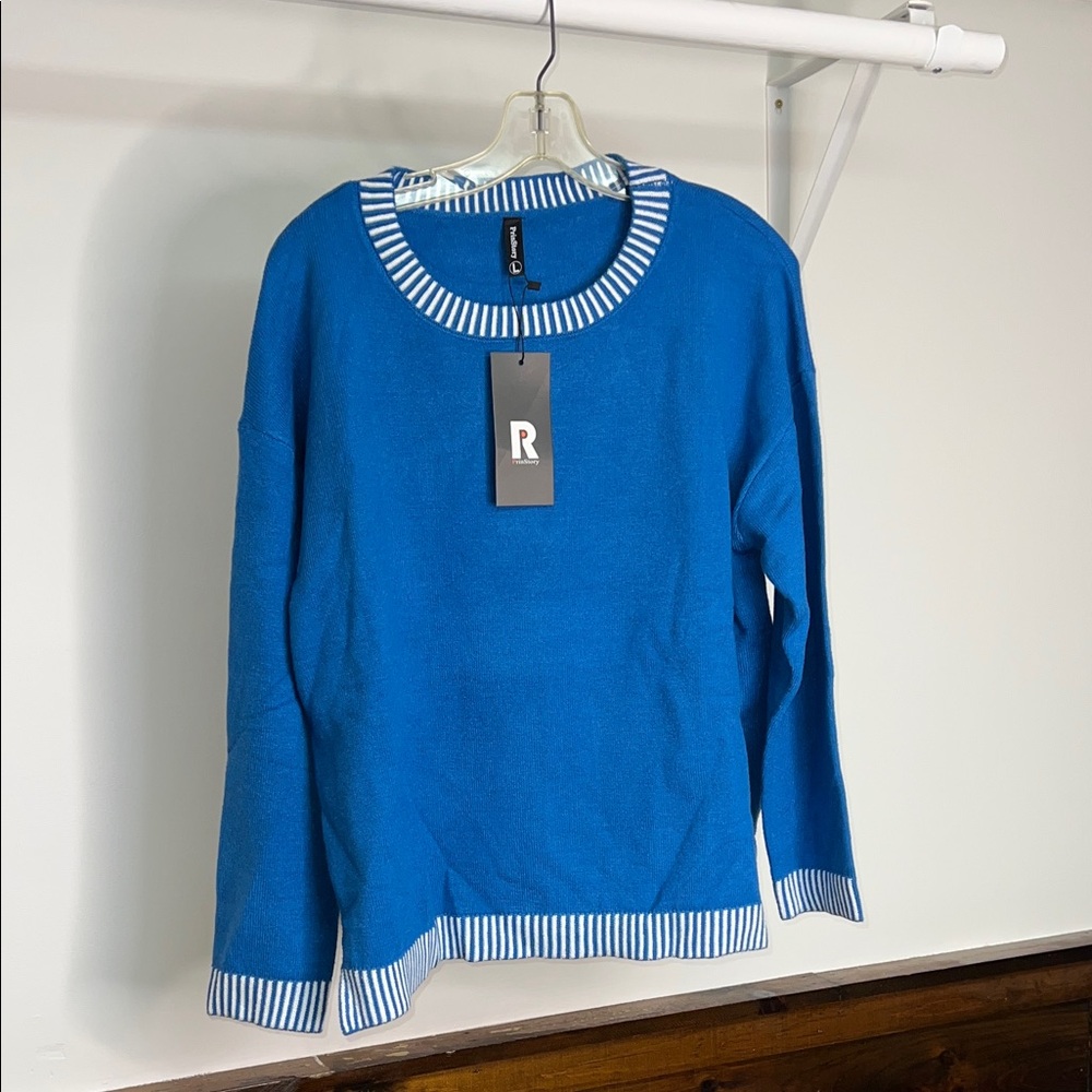 NWT Amazon Crewneck Blue‎ Striped Sweater- L